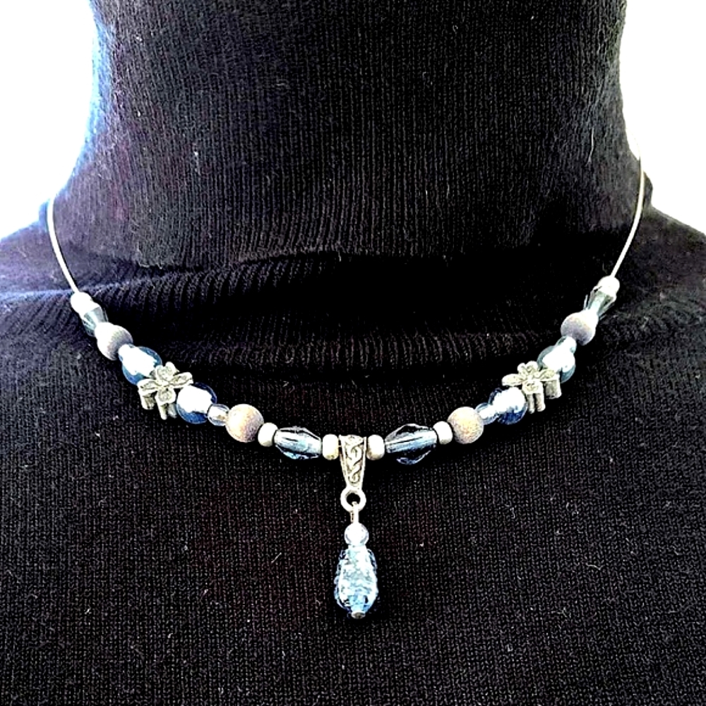 💞💗 Blue Denim Multi-beaded On Silver Wire Chocker Necklace